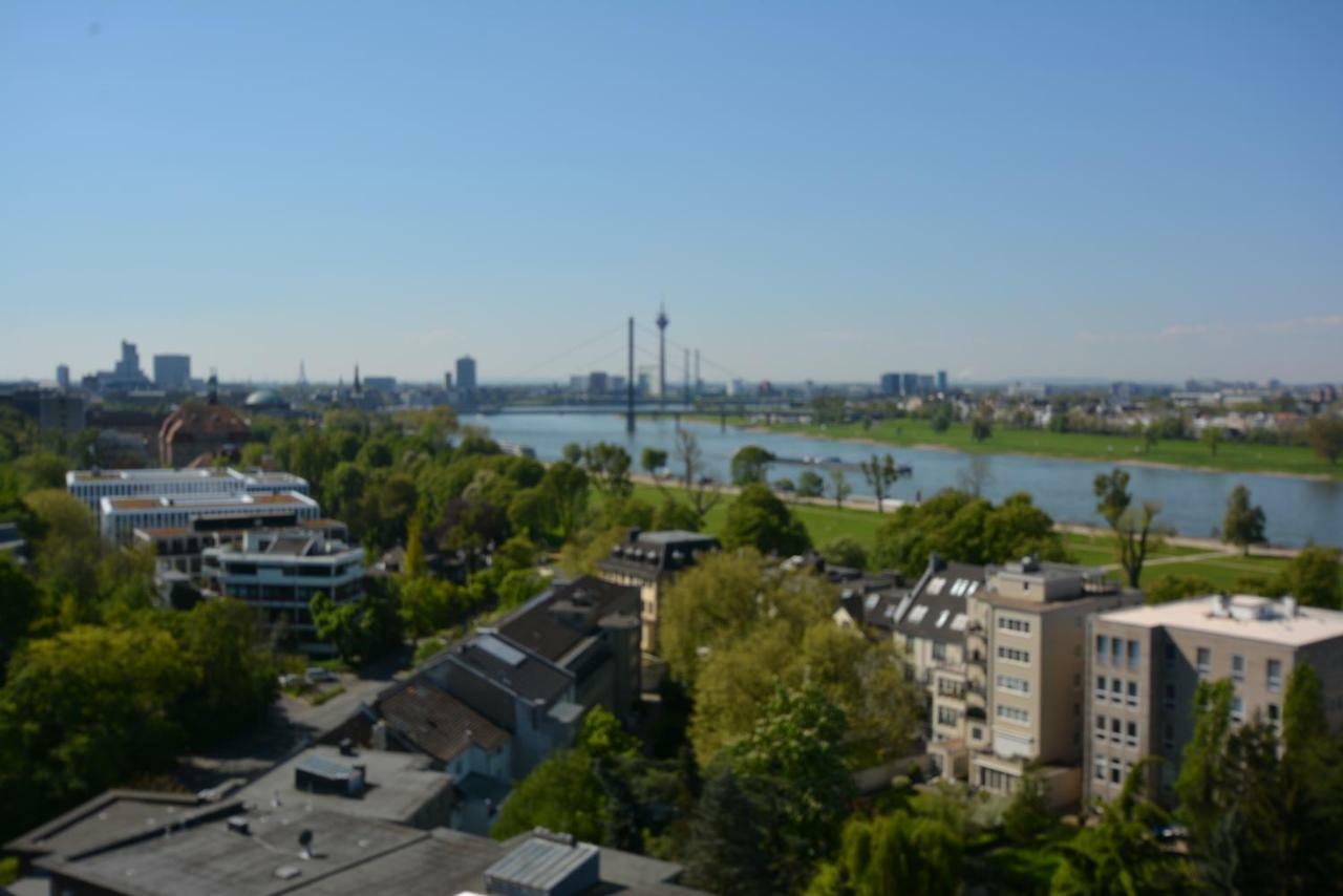 Luxury Apartment In Duesseldorf Near Trade Fair Eksteriør billede